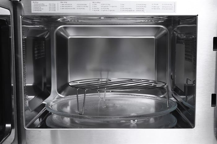 Lò vi sóng Panasonic NN-CT36HBYUE